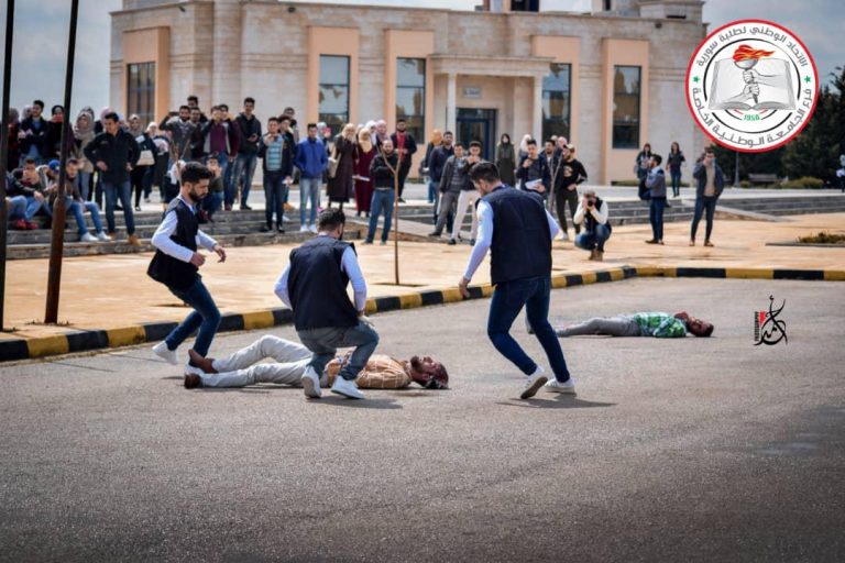 دورة الإسعافات الأولية تختتم برنامجها بمناورة ميدانية