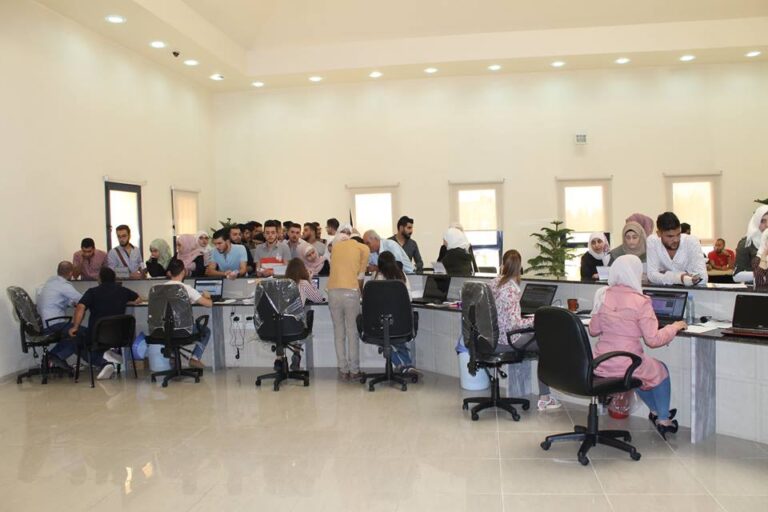 إعلان التسجيل للفصل الثاني من العام الدراسي 2018-2019